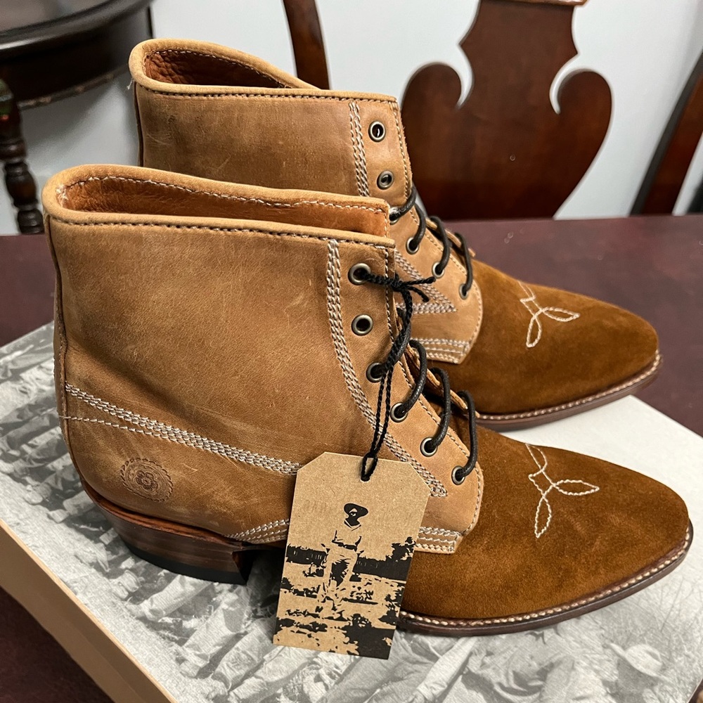 Ranch Road booties. Size 7.5